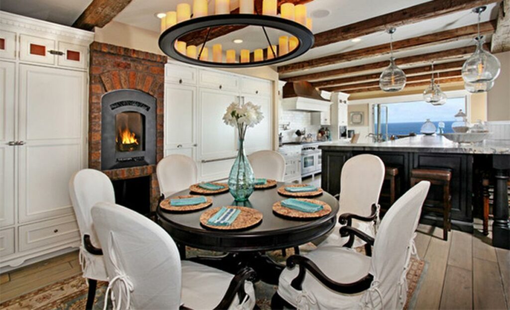 15 Gorgeous Beach-Themed Dining Room Ideas - Archeworks