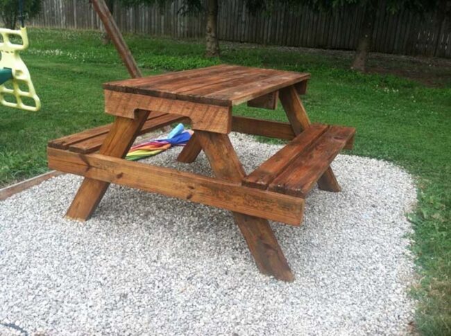 Green Wood Pallet Summer Dining Set