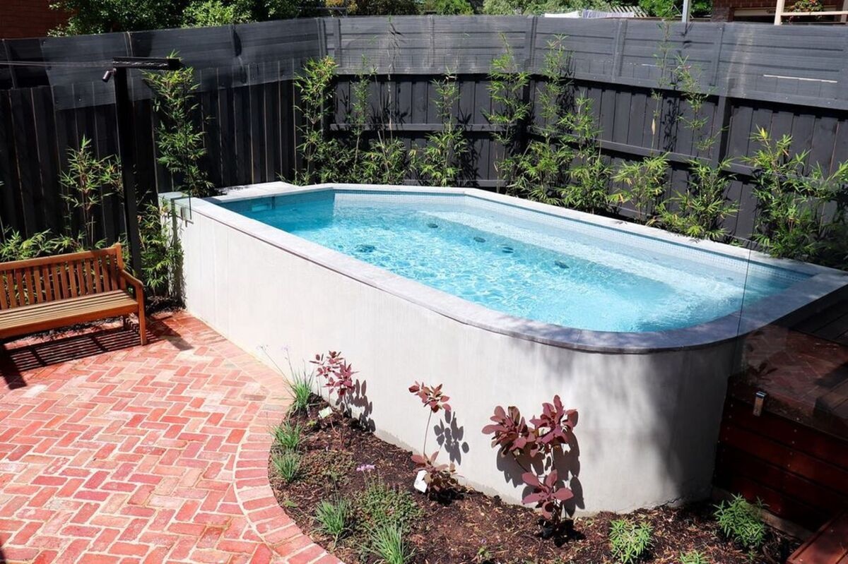 17 Backyard Pool Designs That Make a Splash - Archeworks
