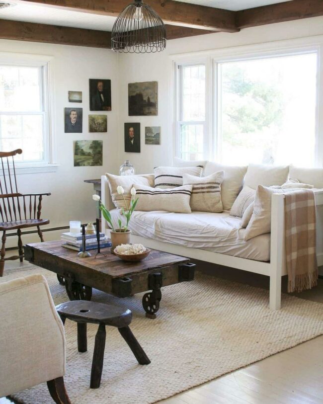 Sunlit Beige Gallery Haven