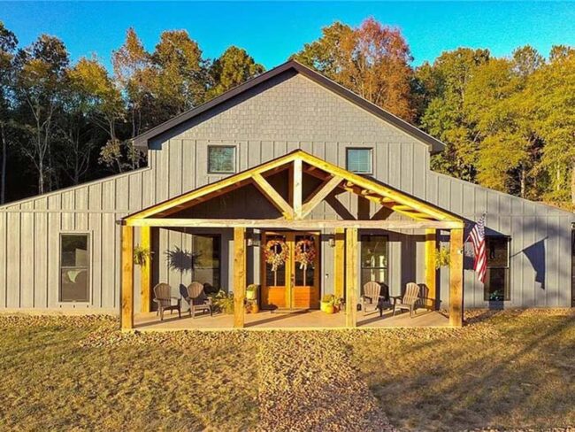 Timber Frame Sanctuary Meets Modern Living