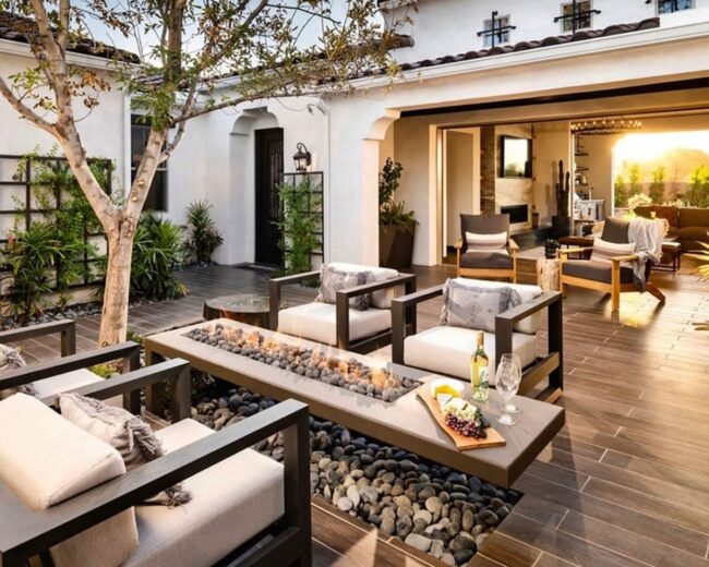 Porcelain Tiles Merge Indoor Outdoor Spaces