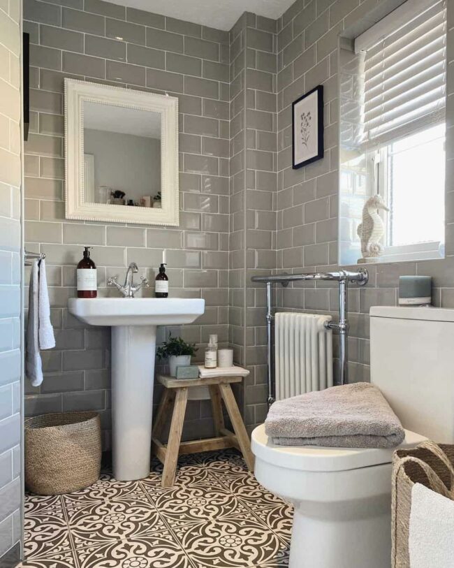 Monochrome Vintage Modern Bathroom Retreat