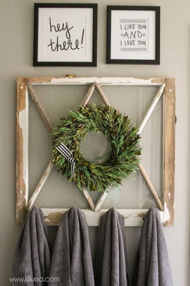 Woodsy Rectangle Star Hooks Design