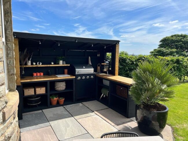 Charcoal Wood Shield Outdoor Kitchen