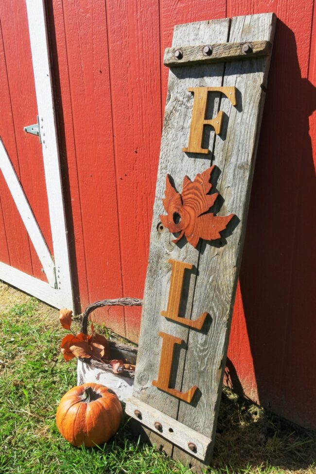 Maple Leaf Rustic Wood Welcome