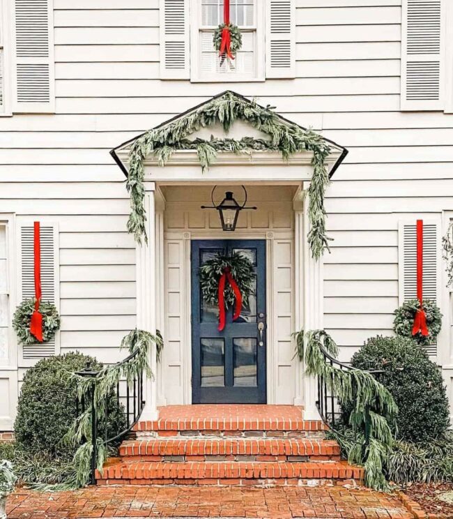 Green Garlands Dancing with Black Metal