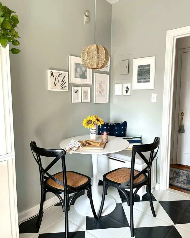 Checkered Gray Diner Delight