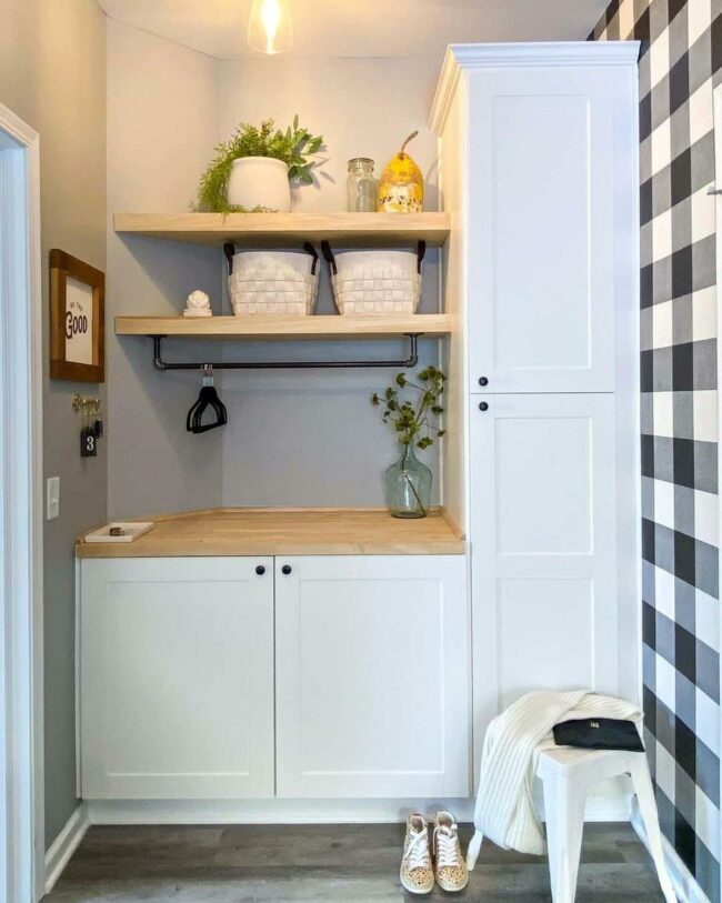 Black White Checkered Mudroom Sanctuary