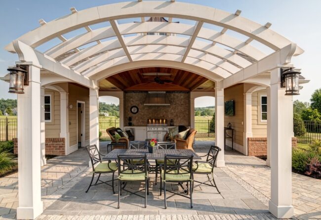 Curved Pergola: Gray Grill Haven
