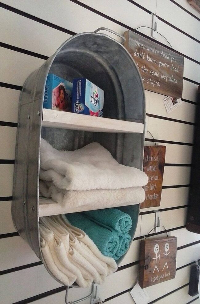 Rustic Metal Tub Towel Haven