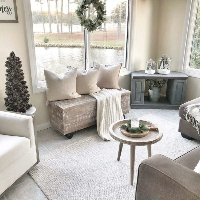 Soft Neutrals Embrace Winter Stillness