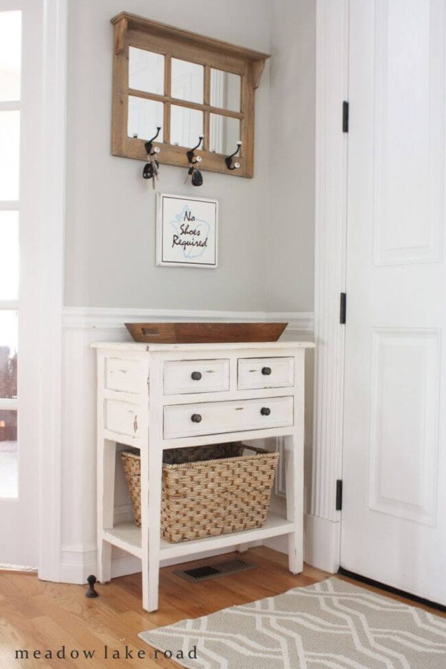 Rustic White Farmhouse Entryway Accent