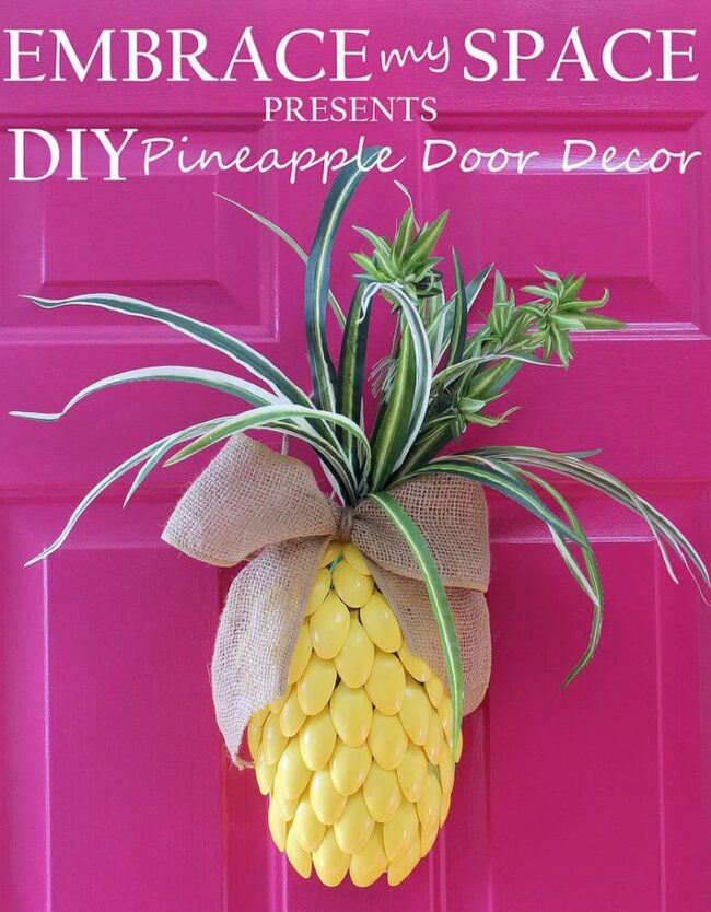 Tropical Spoon Pineapple Wreath