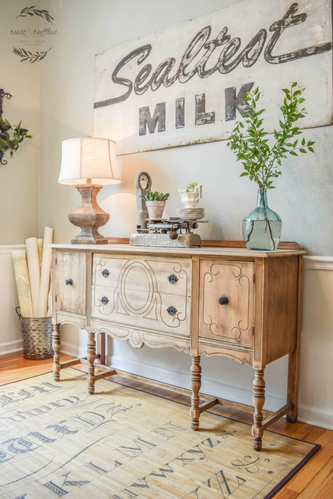 Soft Maple Entryway Minimalism