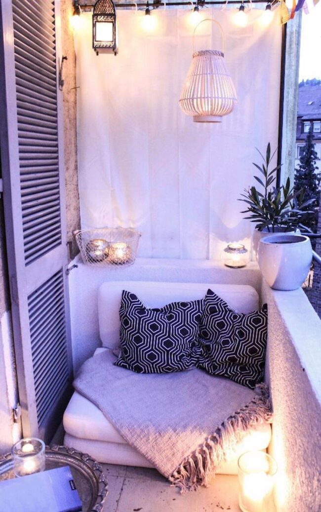 Rustic Cage Lamp Ambiance