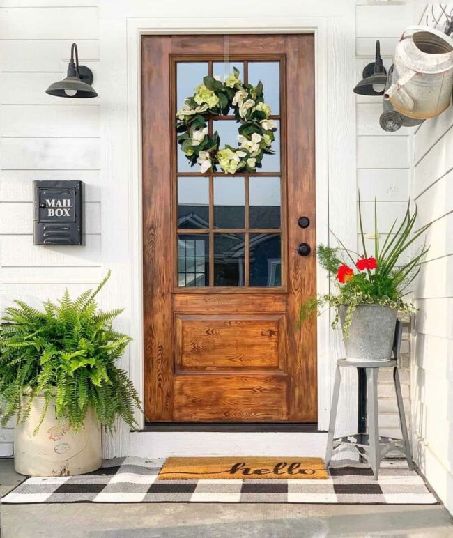 Golden Wreath Brightens Classic Farmhouse Entrance