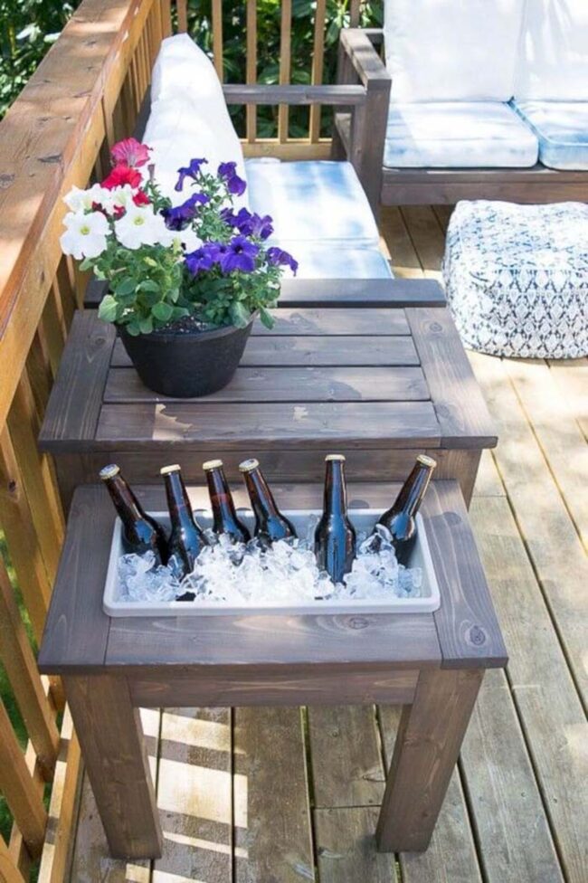 Cool Metallic Ice Bucket Table