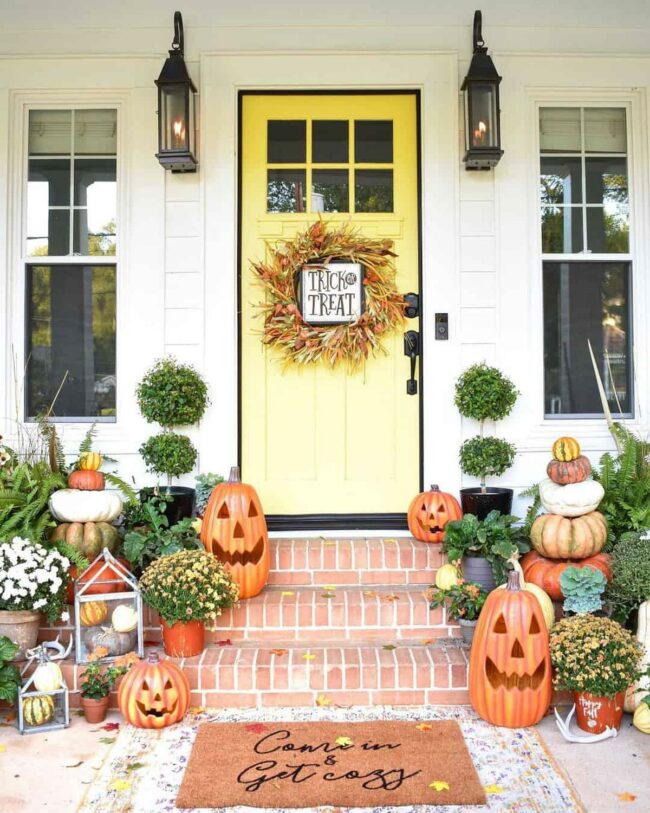 Sunshine Yellow Halloween Welcome Door