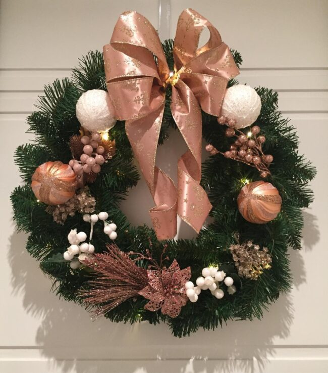 Rose Gold Sparkle Meets Classic Christmas