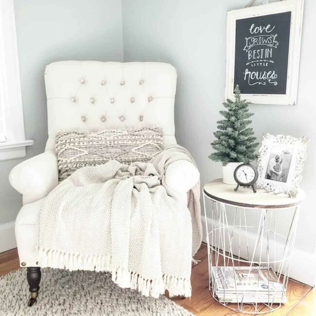 Ivory Comfort: Soft Chair Sanctuary