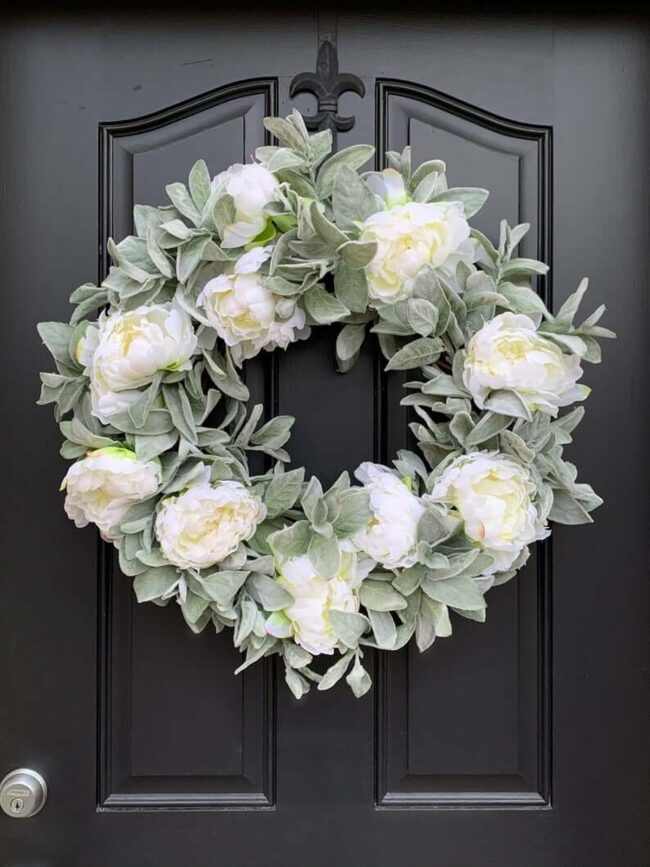Silky Silver Lamb's Ear Wreath