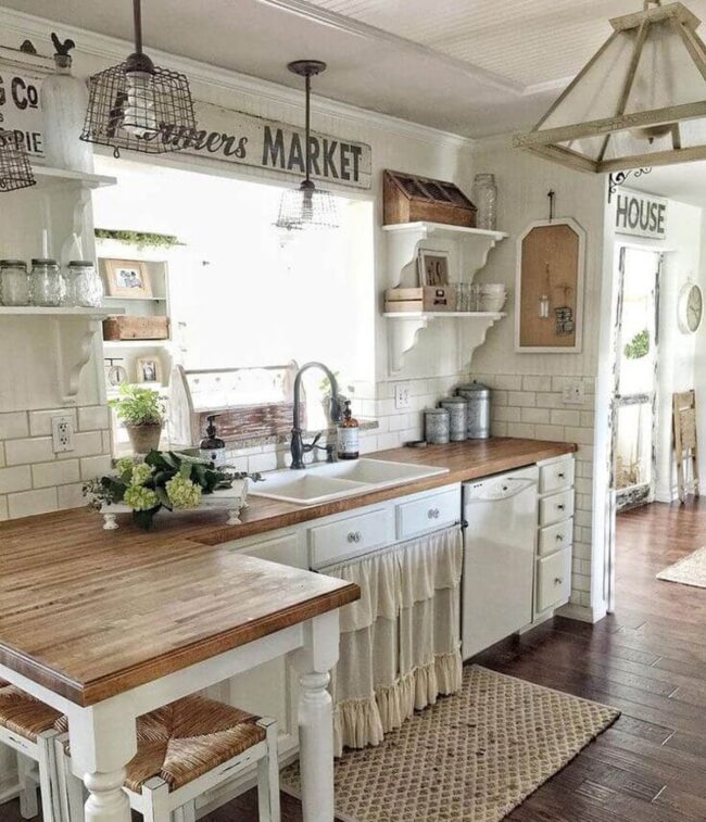 Charcoal Metal Meets Vintage Wood Kitchen