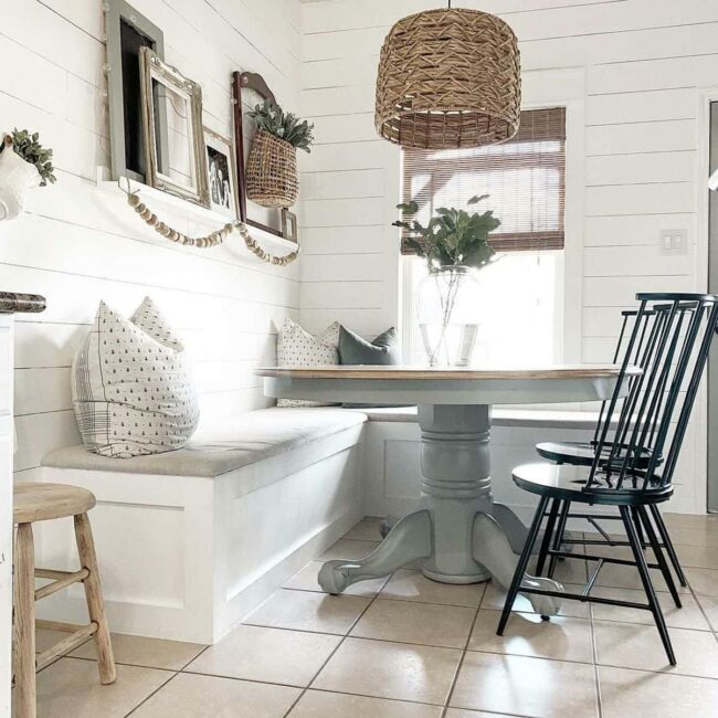 Glow Rattan White Coastal Charm