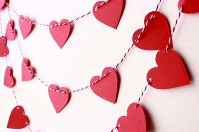 Crimson Hearts Dancing Wall Love