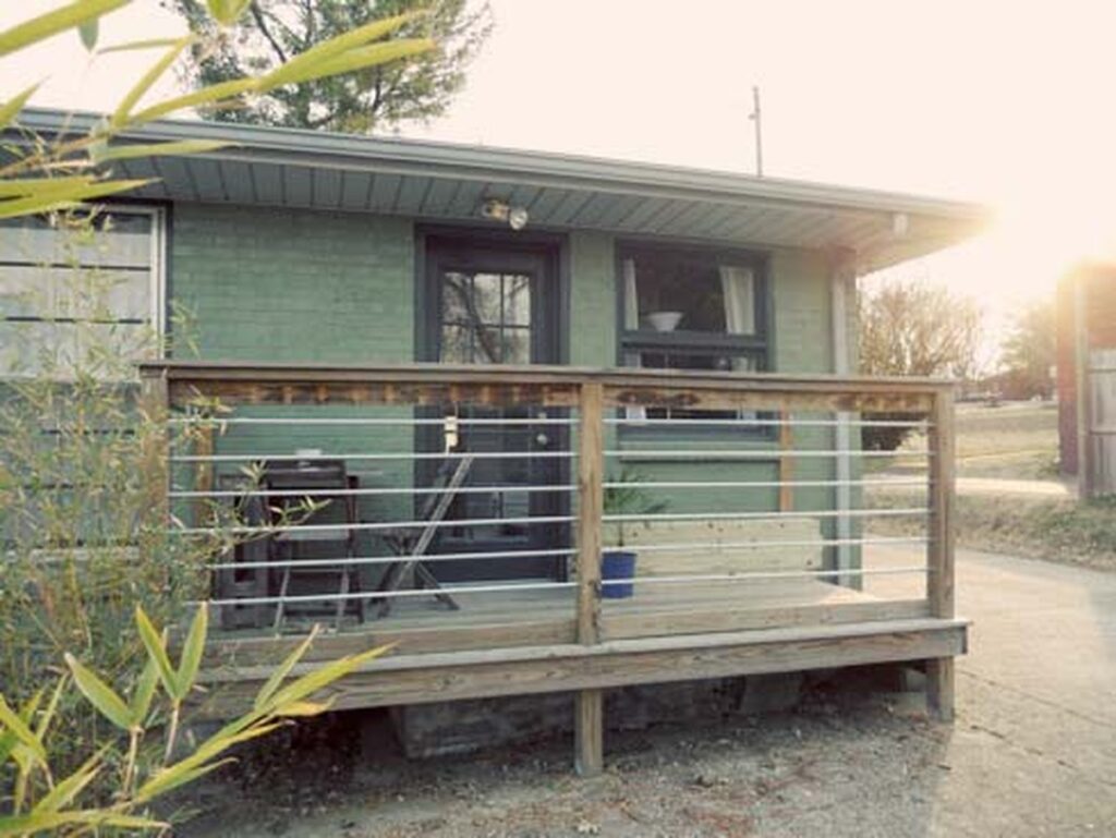 30 Beautiful Deck Railing Ideas That Won't Break the Bank - Archeworks