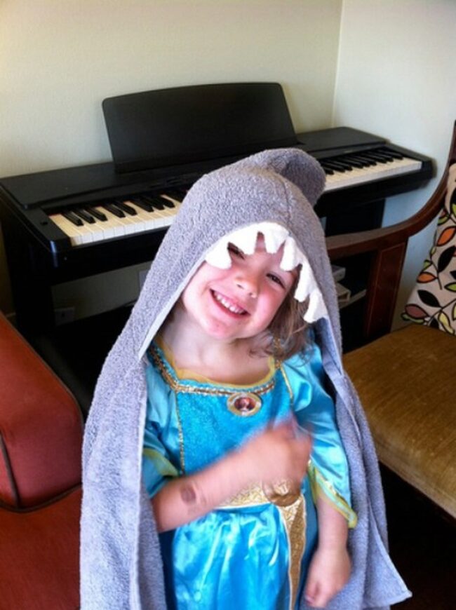 Shark Hooded Towel: Bathtime Adventure Splash