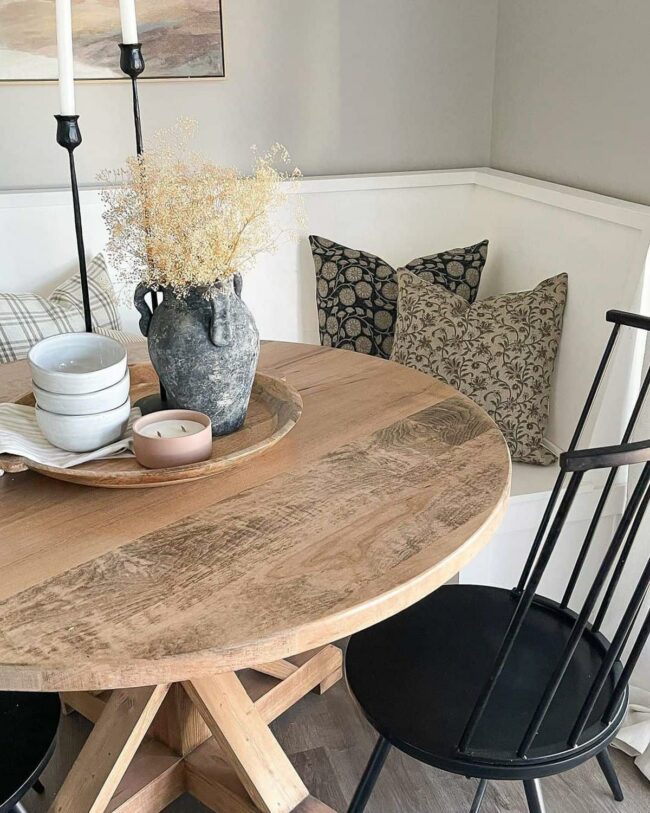 Oak Sanctuary Dining Corner