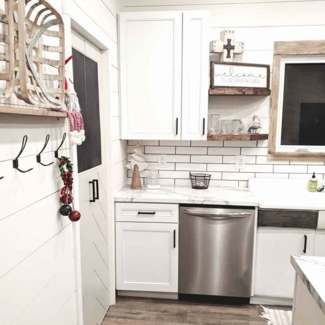 White Subway Tiles Dark Grout Charm