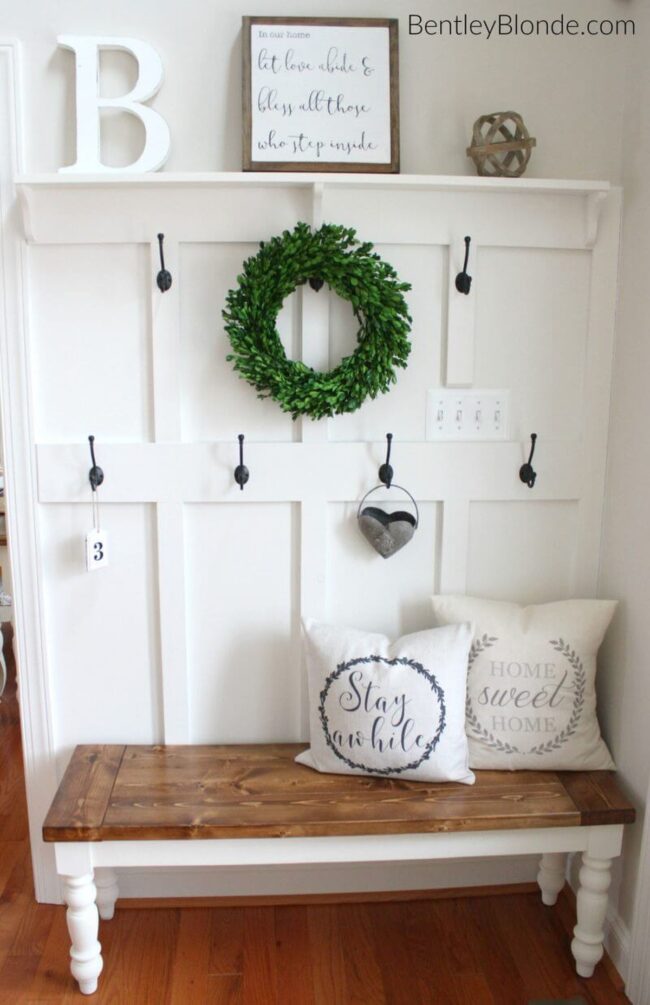 Green Wreath Meets Practical Hooks