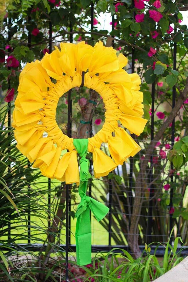 Sunny Bandana Sunflower Wreath Charm