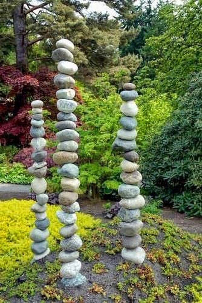 Stacked Stone Pillars Garden Sculpture