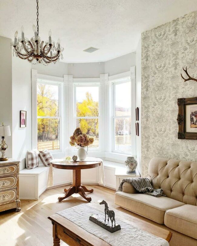 Golden Sunlight Wooden Morning Retreat