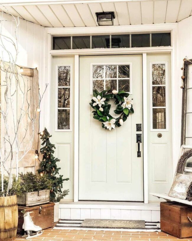 Festive Green Wreath Black Hardware Entryway