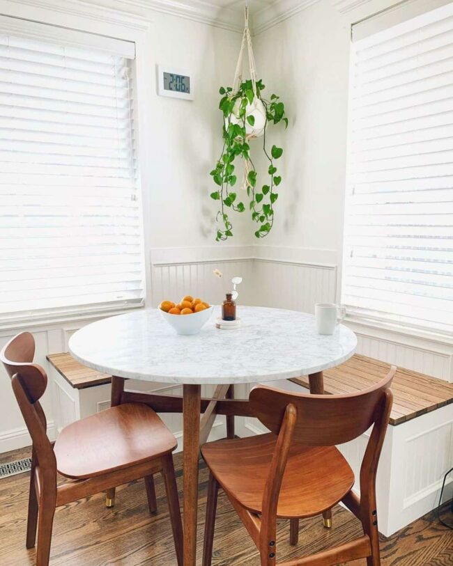 White Wood Harmony Dining Sanctuary