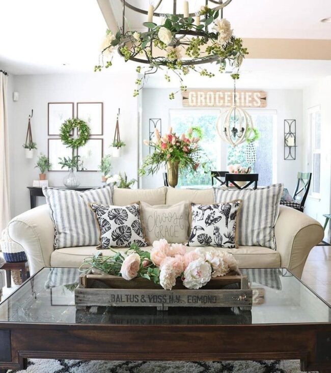 Whimsical Farmhouse Blooms in Black-White