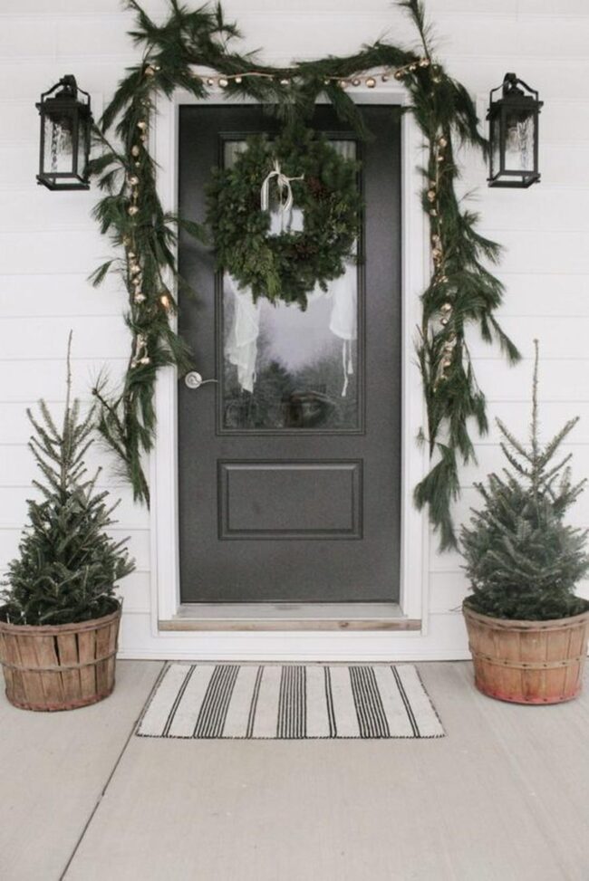 Monochrome Pine Gateway