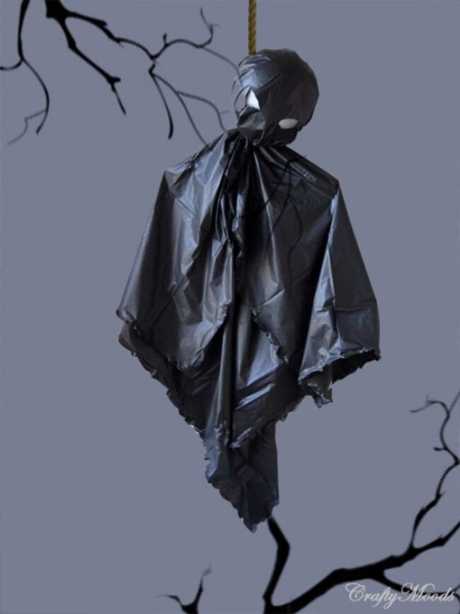 Ghostly Shadows Descend