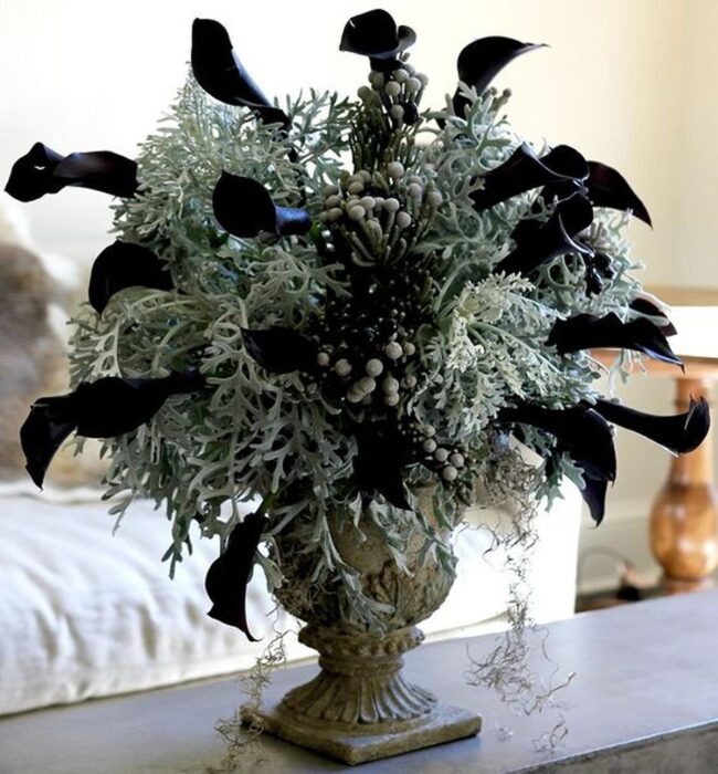 Dark Blossoms Silver