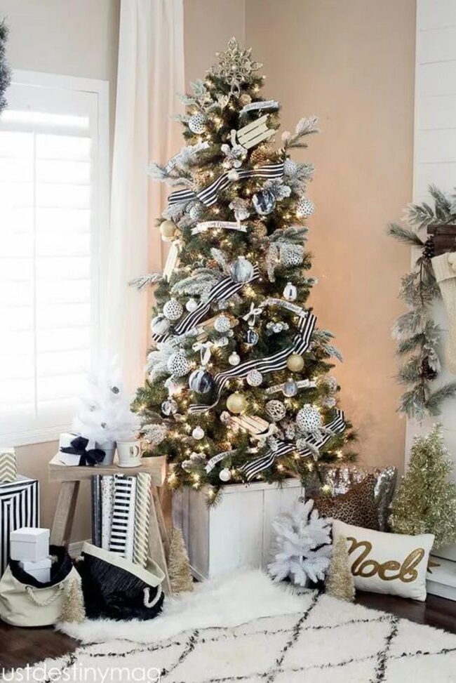 Golden Noir Christmas