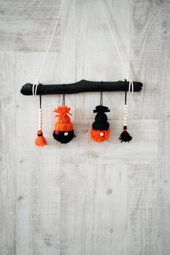 Wooden Yarn Figures