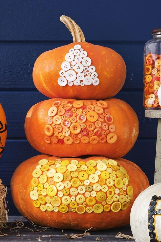 Buttoned Autumn Charm