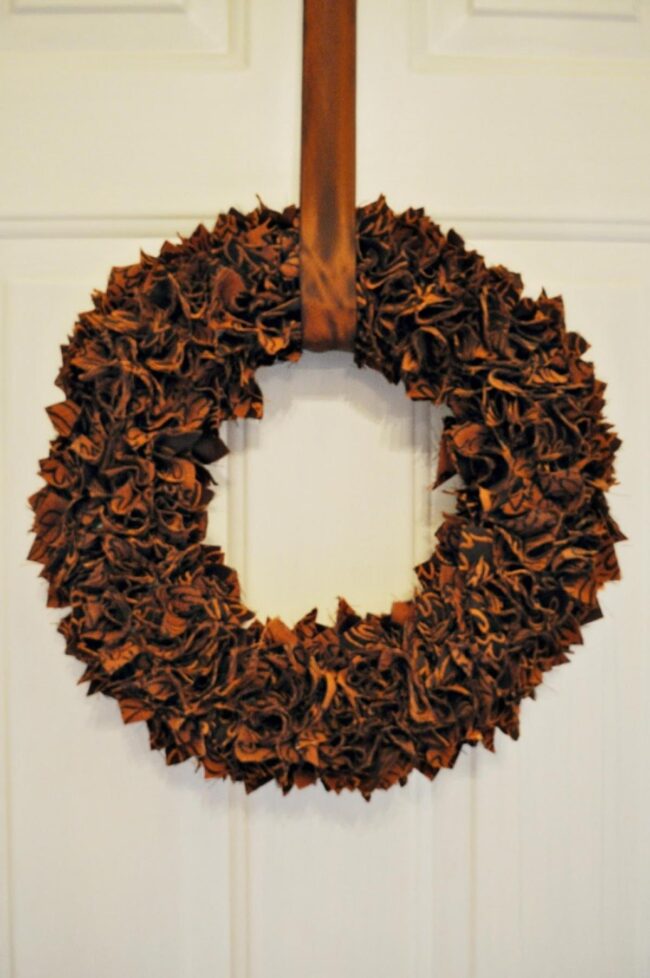 Organic Wreath Tapestry