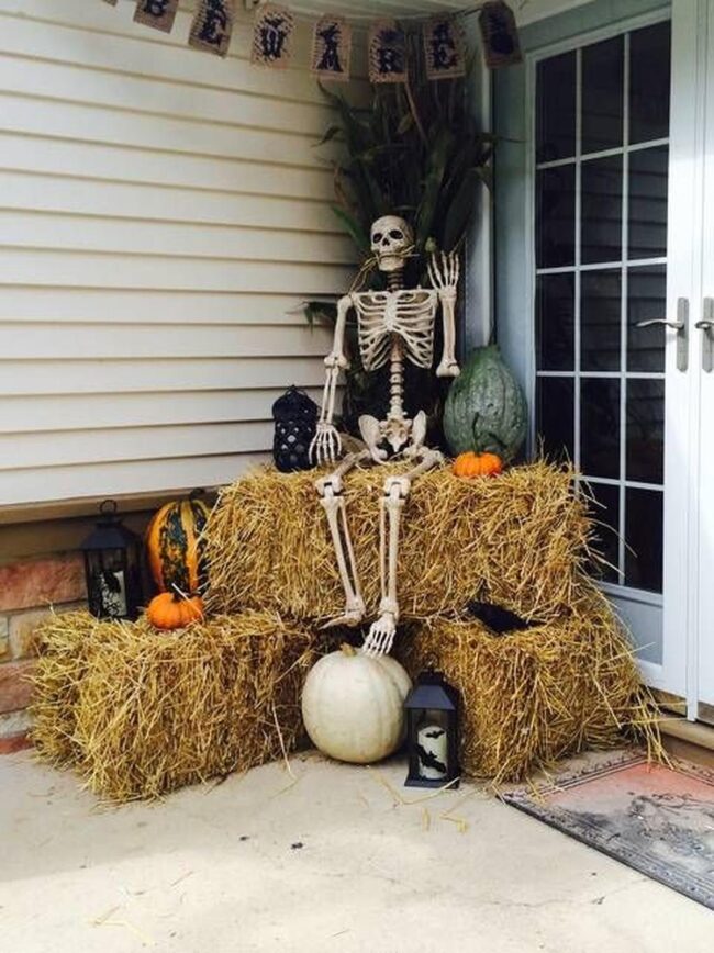 Skeleton Porch Halloween