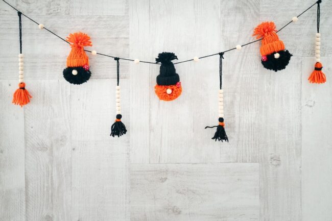 Spooky Yarn Garlands