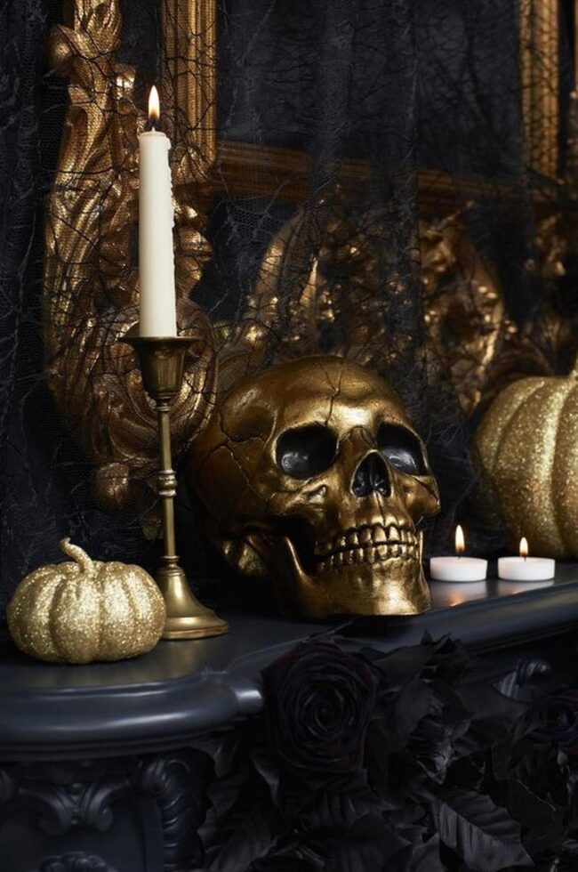 Golden Skull Shadows